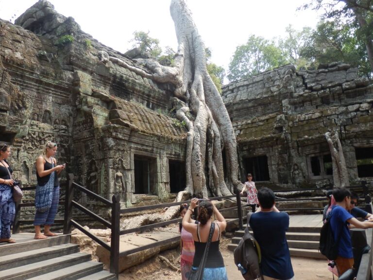 הגונגל כבש את עיר המקדשים באנגקור וואט בקמבודיה