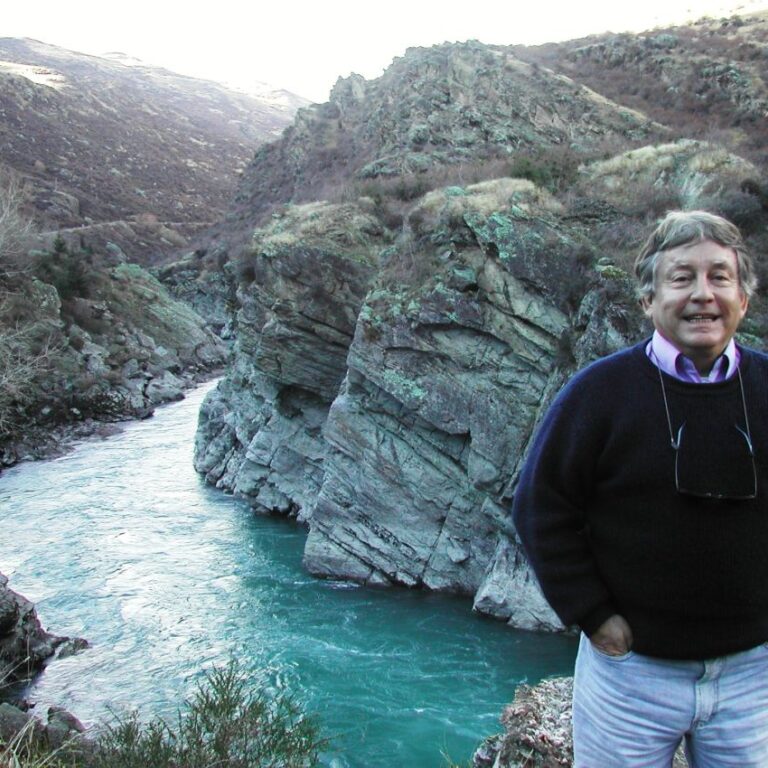 הנהר הניו זלנדי אליו קפצתי בנג'