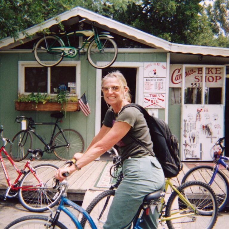 הרומן ביני לבין צביה החל ללבלב באירלנד במסע אופניים