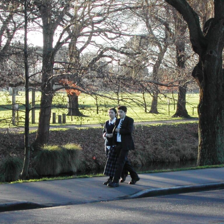 זוג סטודנטים ניו זילנדי