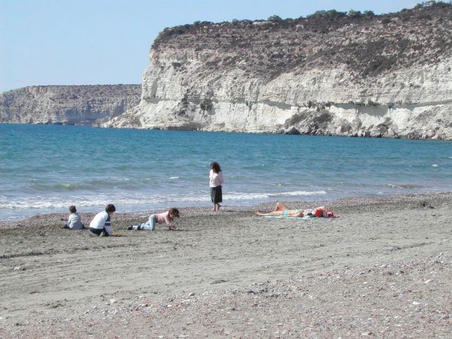 חוף יווני מסולע