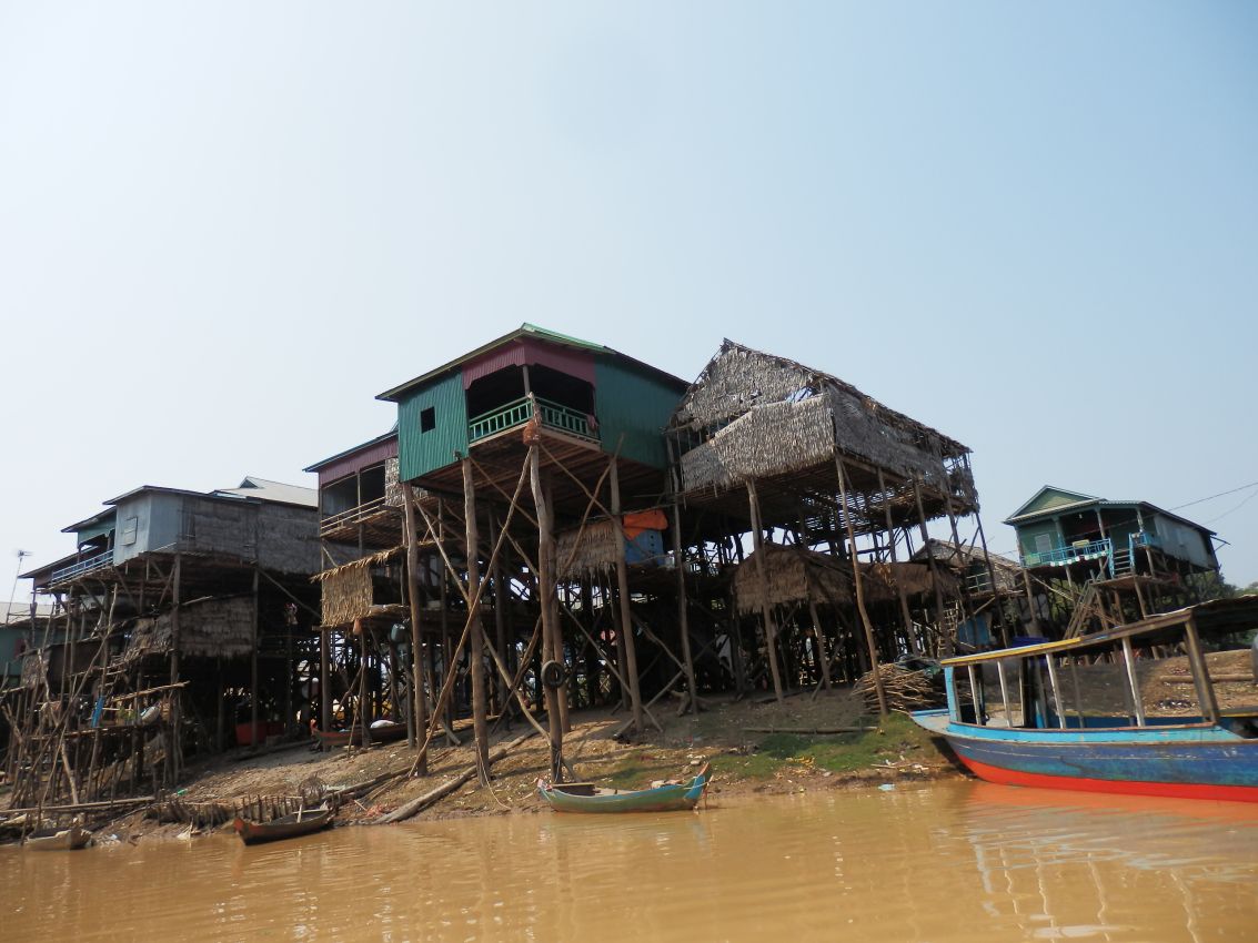 חיי התושבים על נהר המקונג