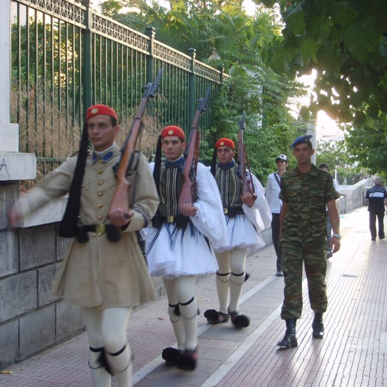 חילופי משמר בבנין הפרלמנט