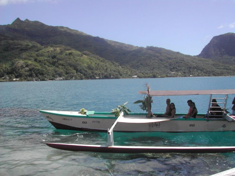 יוצאים לשייט בין איי הדרום פאציפי