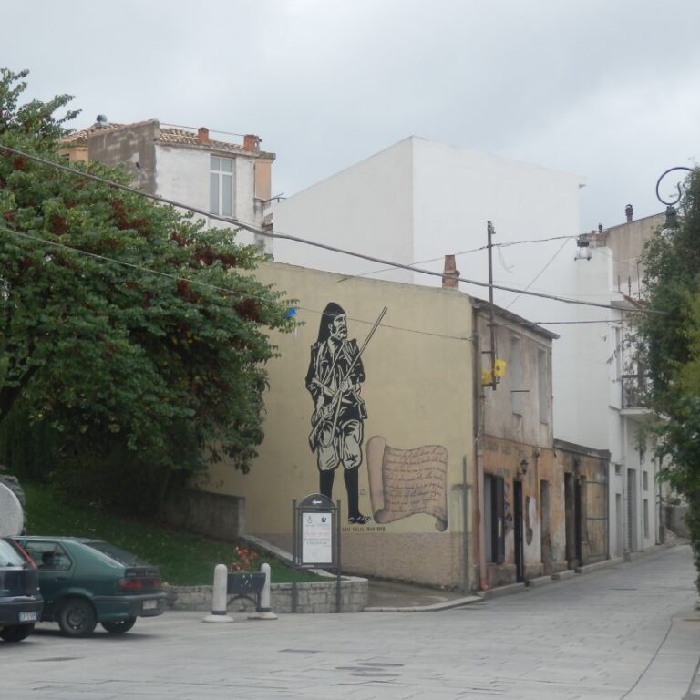 לוחם חירות איטלקי על קיר הבית