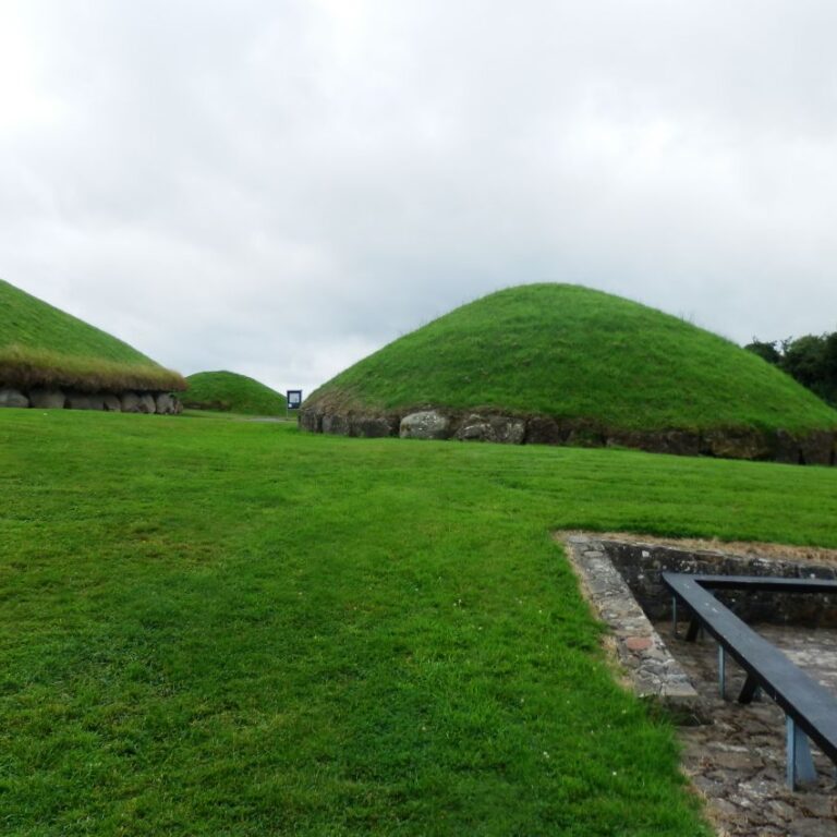 מבנים איריים פרה-הסטוריים מסתוריים בני אלפי שנים