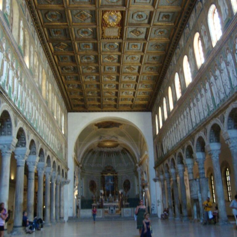 מבנים מרשימים