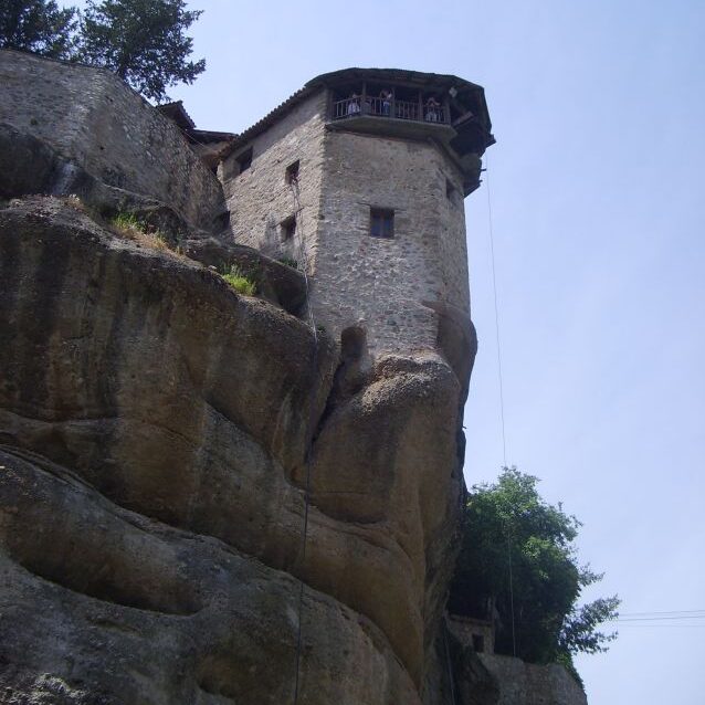 מדהים כיצד חצבו בסלע