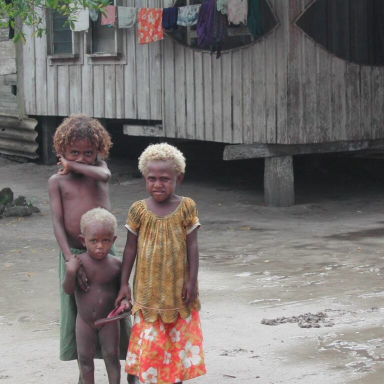 מוטציה בלונדית אצל ילדים בפפואה