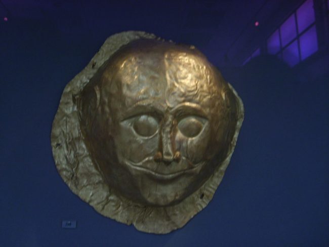 מסכת הפנים שהתגלתה בטרויה