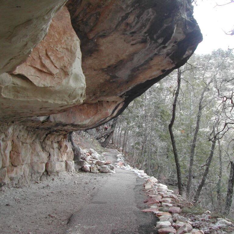 מסע אל עמק הנאבחו באריזונה