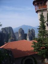 מראות המנזרים מלמטה