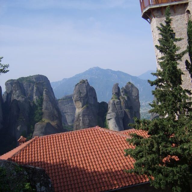 מראות המנזרים מלמטה