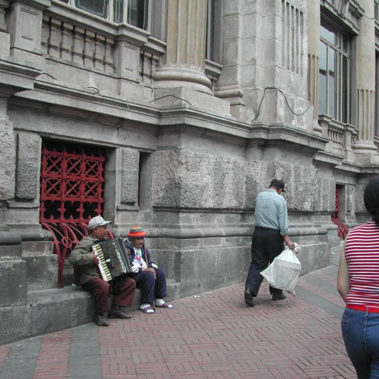 נגני רחוב בקיטו, אקוודור