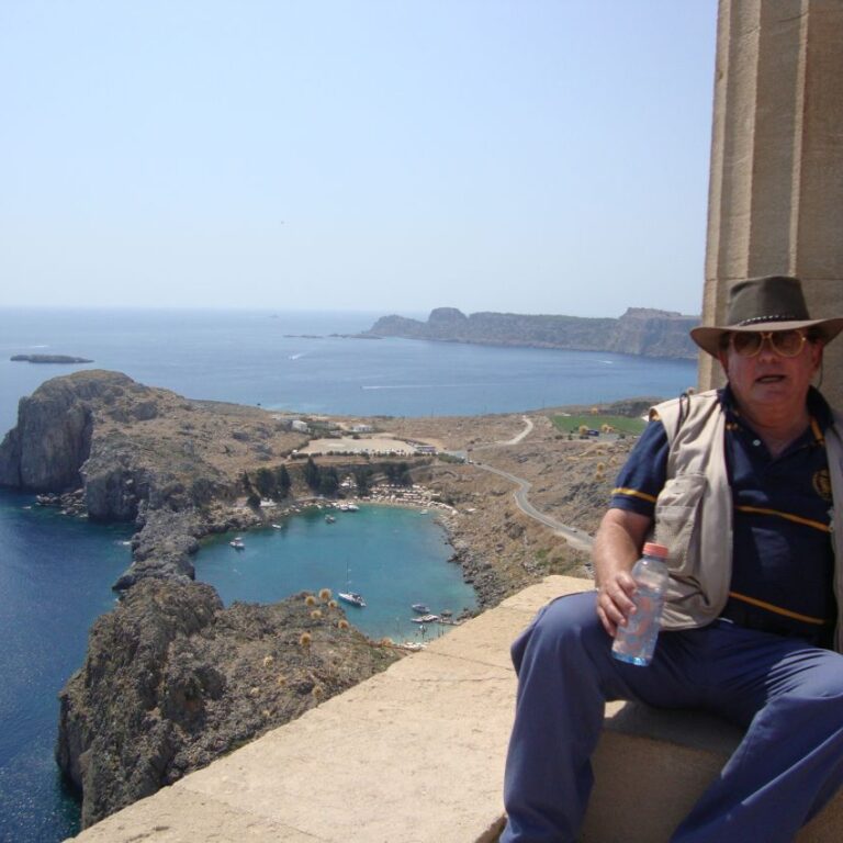 נופים באי יווני