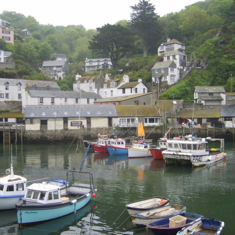 נמל פנרין בקורנוול, שיש שמועה ששימש גם שודדי ים