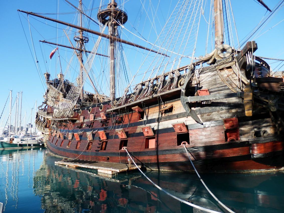 ספינת העתק של קולומבוס בגנואה