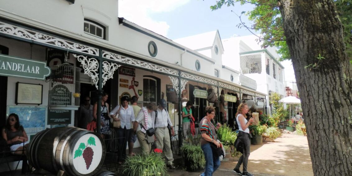 עיירה הוגונוטית בדרום אפריקה אותה יסדו המתיישבים מאירופה כבר במאה ה-17