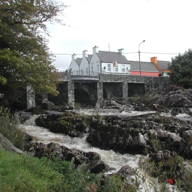 על פלגי מים באירלנד