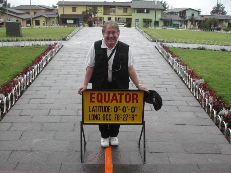 על קו המשווה בקיטו, אקוודור