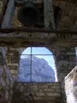 פעמון כנסיה בהרים