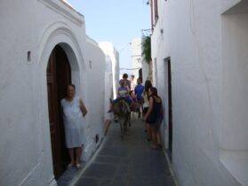 פתרון תחבורתי בסנטוריני