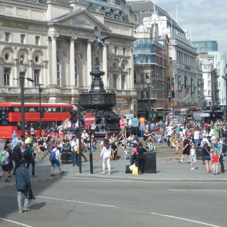 כיכר פיקדלי בלונדון