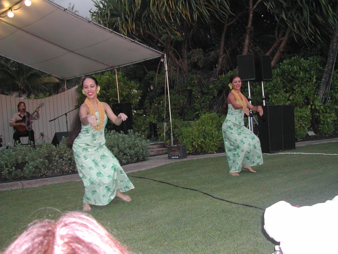 רקדניות הולה בוואיקיקי, הוואי