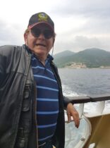 שיט לעבר לשון היבשה אתוס המאכלסת מנזרים לגברים בלבד