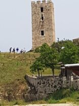 שרידי ביצורים ליד הכפר נאה פוטידאה