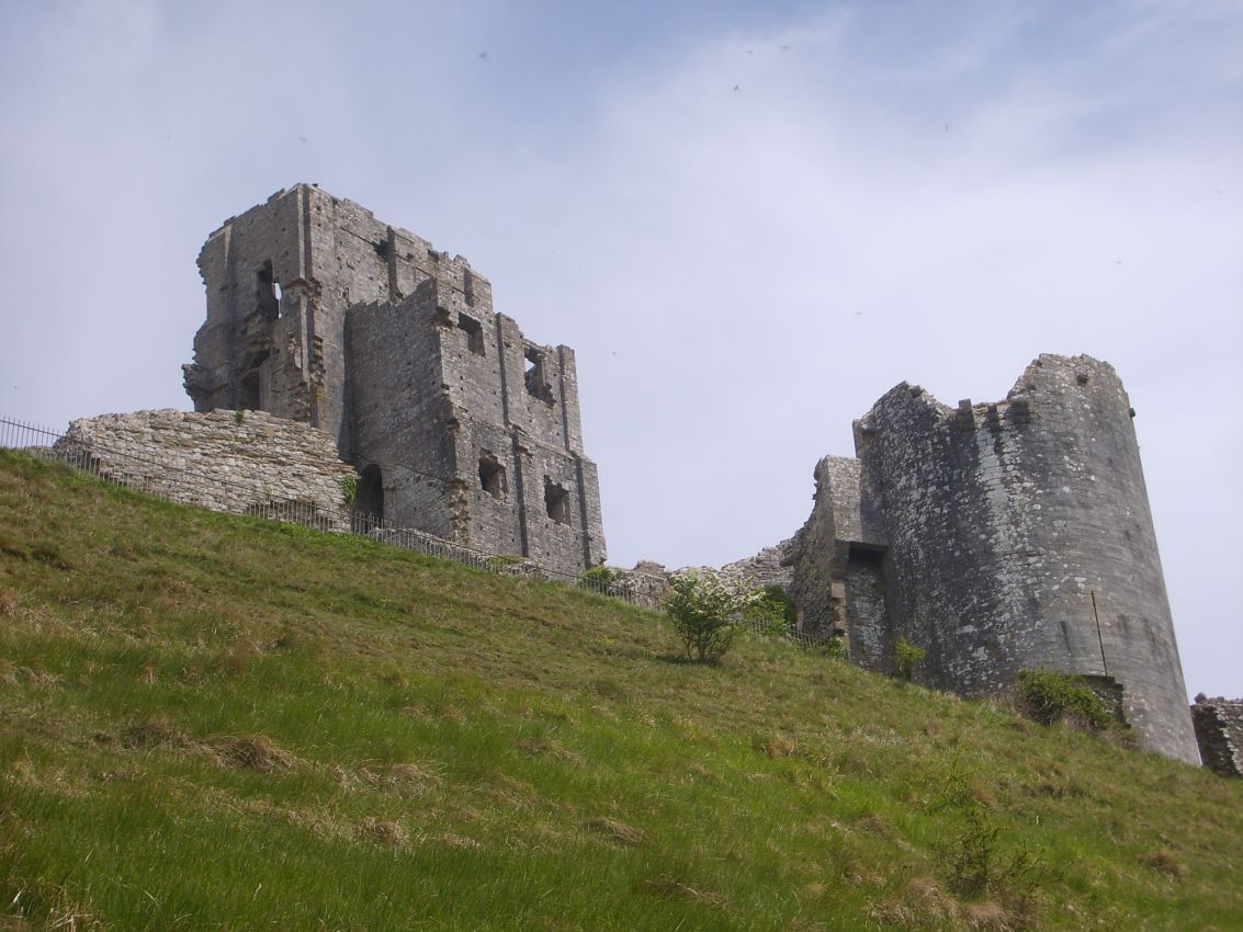 שרידי מצודות בדרום מערב אנגליה