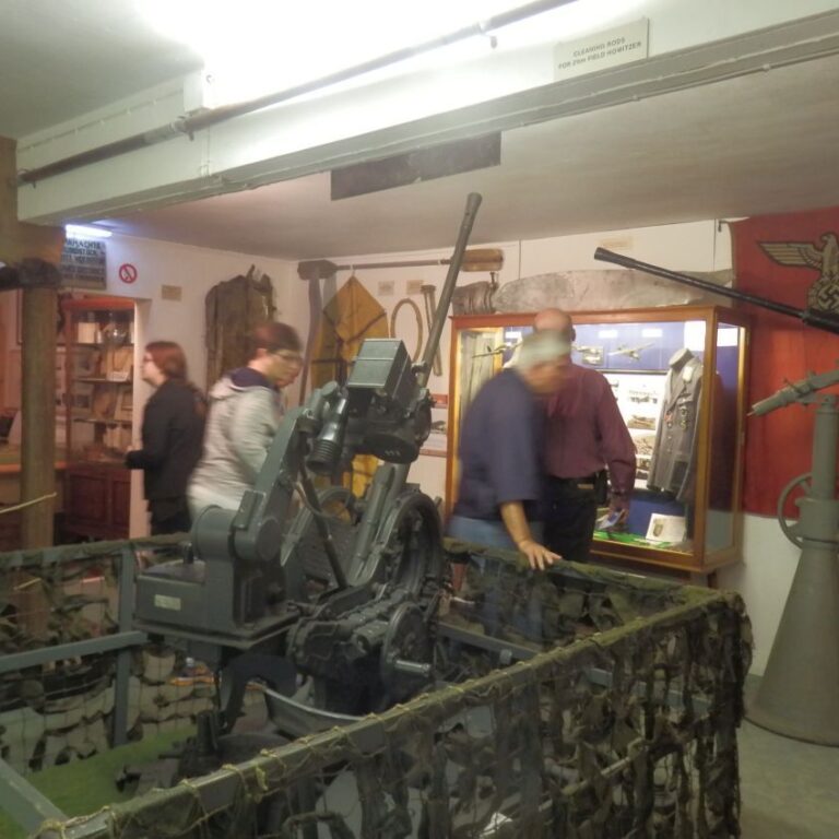 תערוכת נשק נאצי באי גרנסי