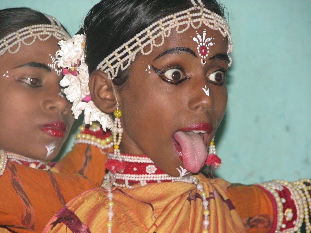 נערות הודיות בחגיגה הינדית