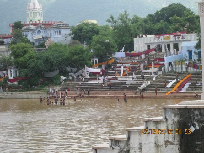 הגנגס, הנהר הקדוש הזורם של הודו