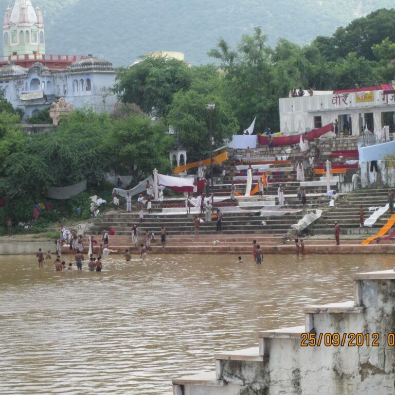 הגנגס, הנהר הקדוש הזורם של הודו