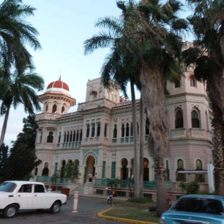 בית הארחה בקובה ששמר על גדולתו-