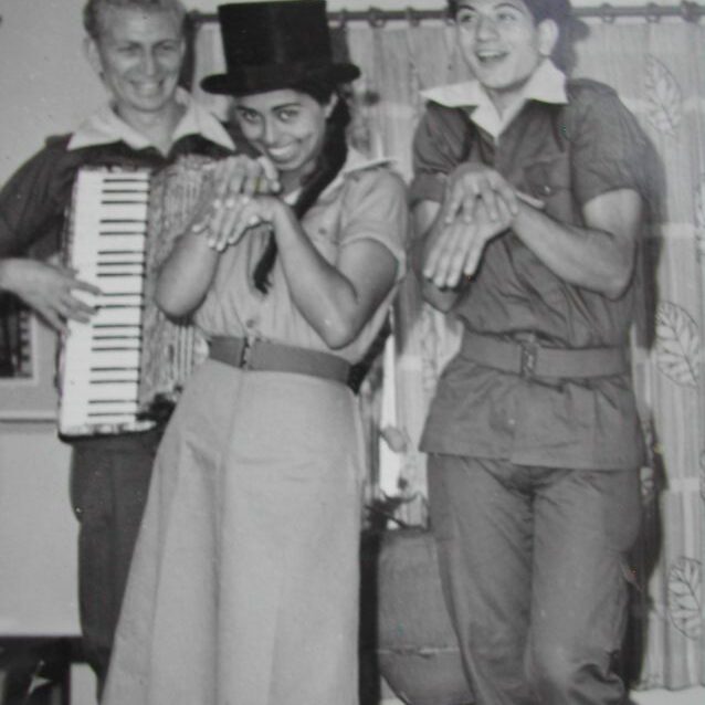 חניתה בלהקת שריון