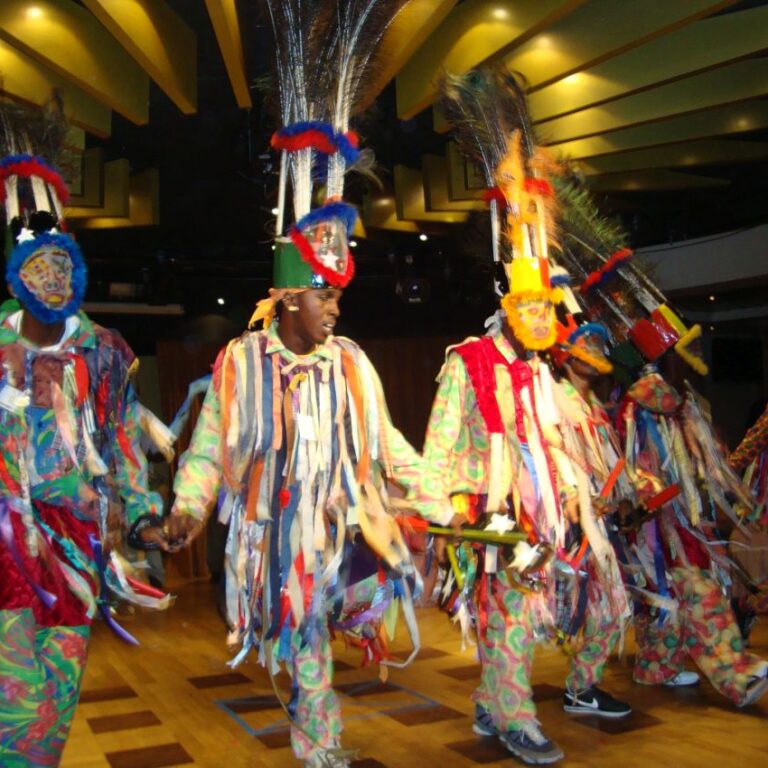 הופעת להקה קאריבית על הספינה