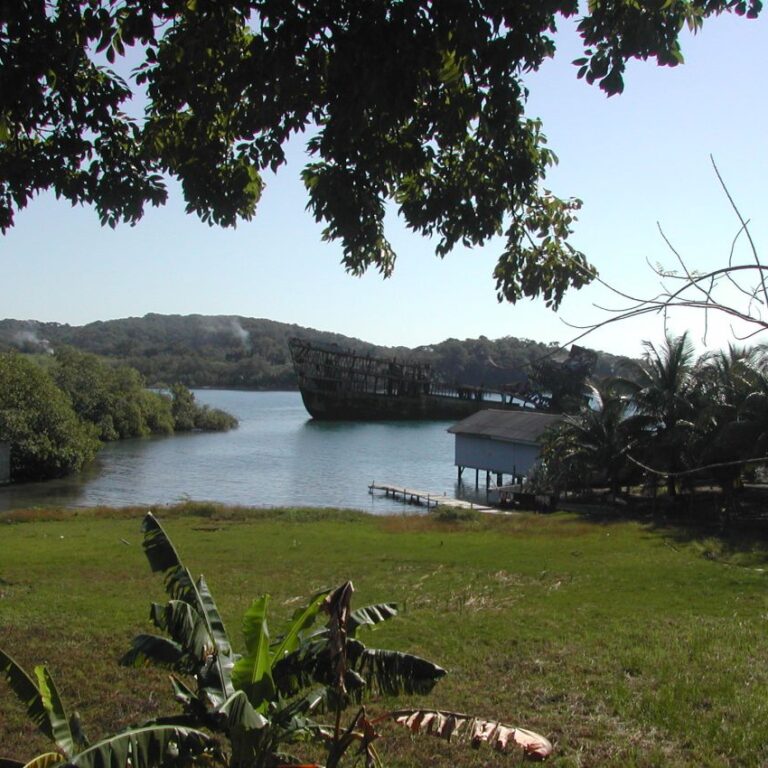 חוף בהונדורס