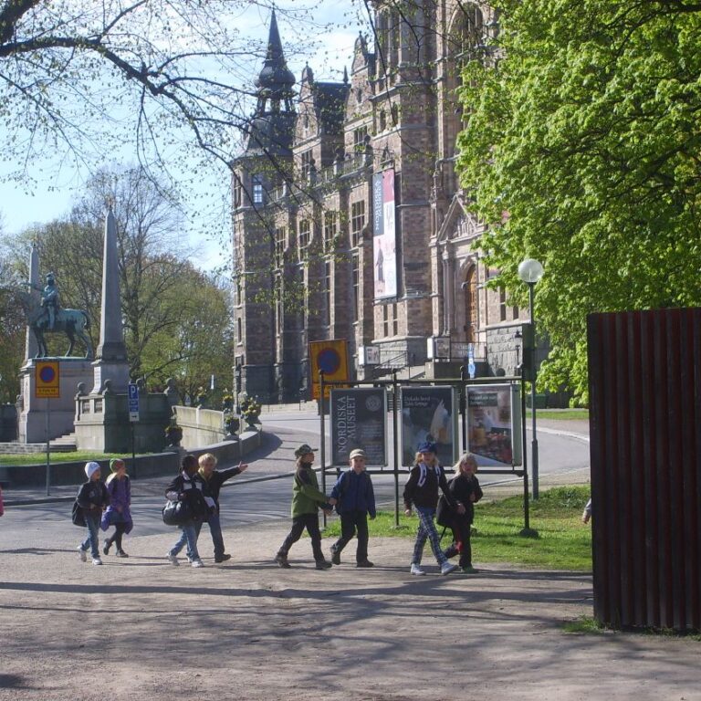 ילידים חוצים כביש בהלסינקי