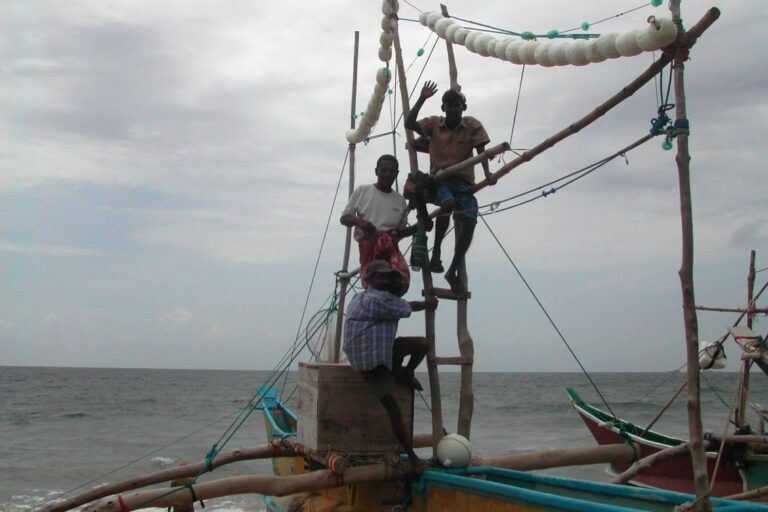 כפר הדייגים שאיבד את מרבית הסירות על אנשיהם בצונאמי בשנת 2004