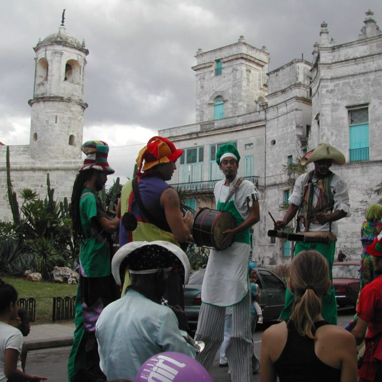 להקת בידור קובנית