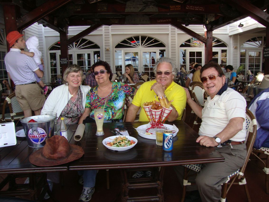 מפגש עם הזוג לוין במיאמי לפני ההפלגה לאמזונס