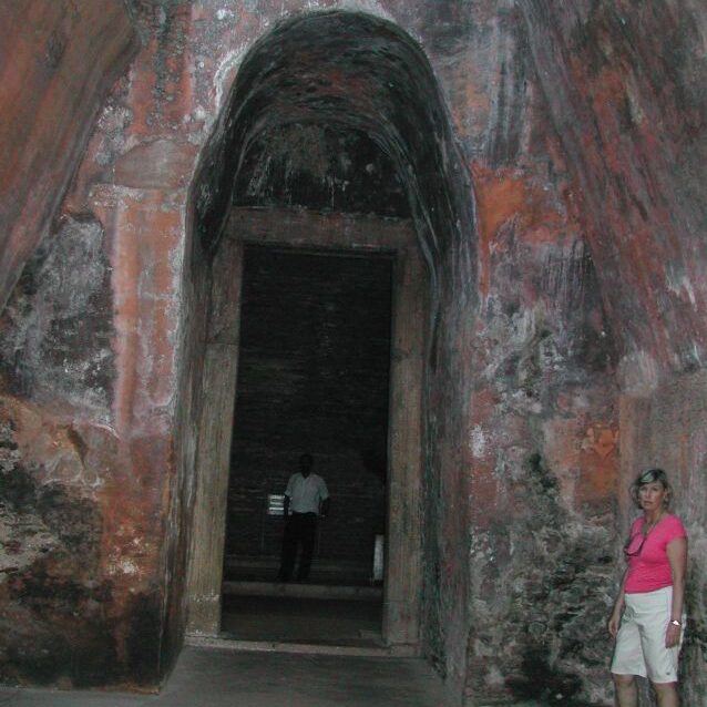 מקדש המערה בדמבולה