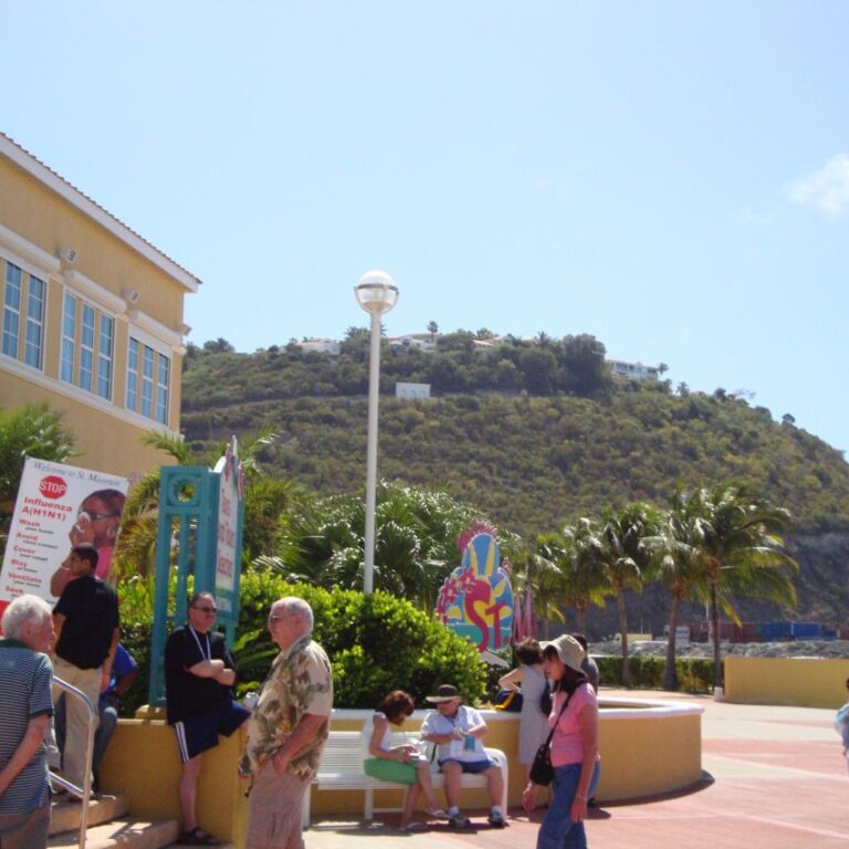 מרכז קניות באי גרנדה