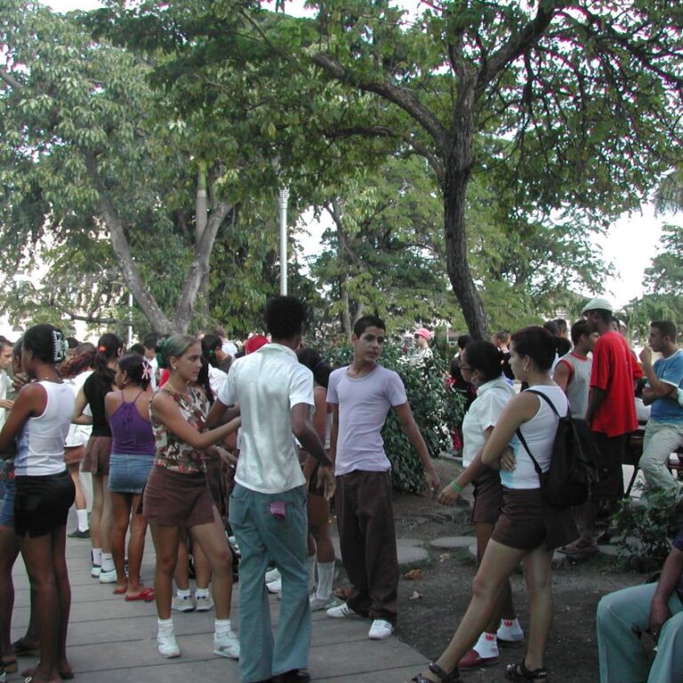 נוער קובני משכיל וידידותי