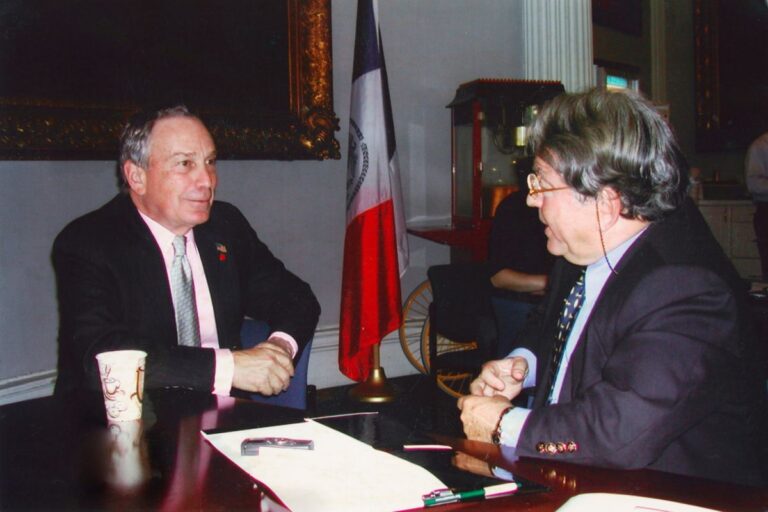 עם מייקל בלומברג, ראש עיריית ניו יורק