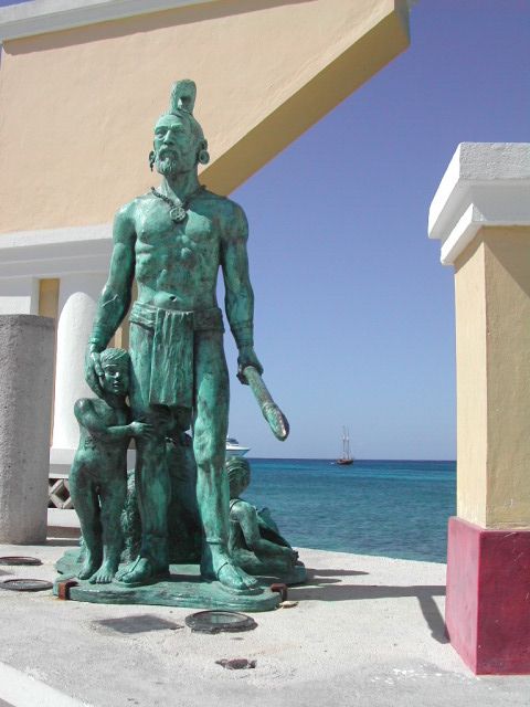 פסלו של מלך המאייה האחרון