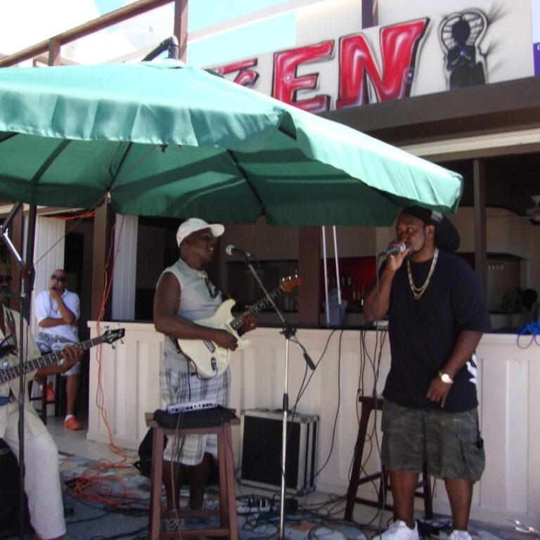 תזמורת רחוב בג'מייקה בקאריביים