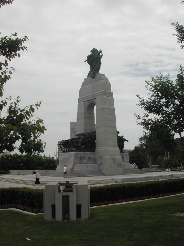 אנדרטה קנדית לחללי מלחמות העולם